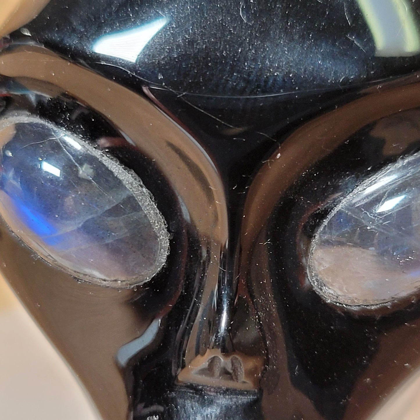 Obsidian w Labradorite 2" Alien