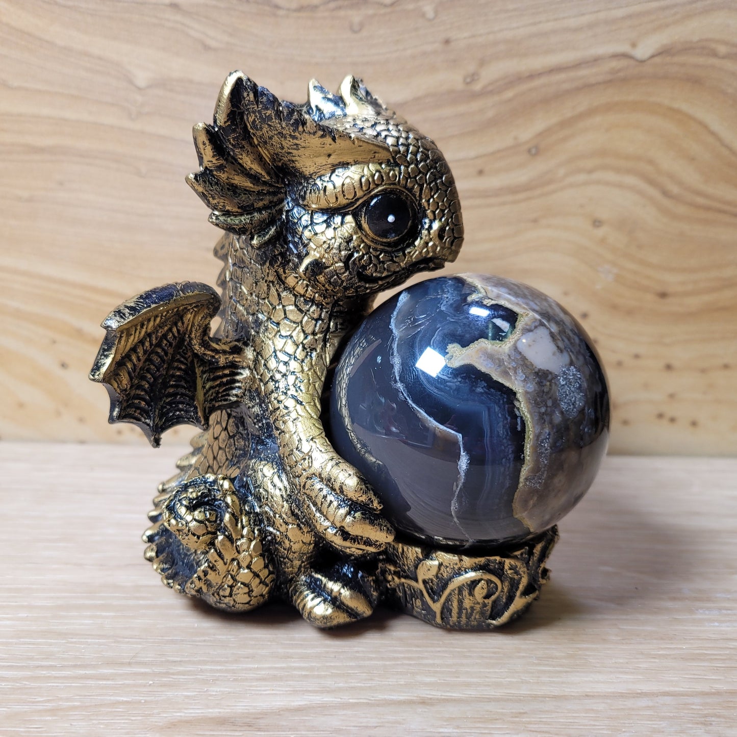 Baby Dragon Sphere Holder