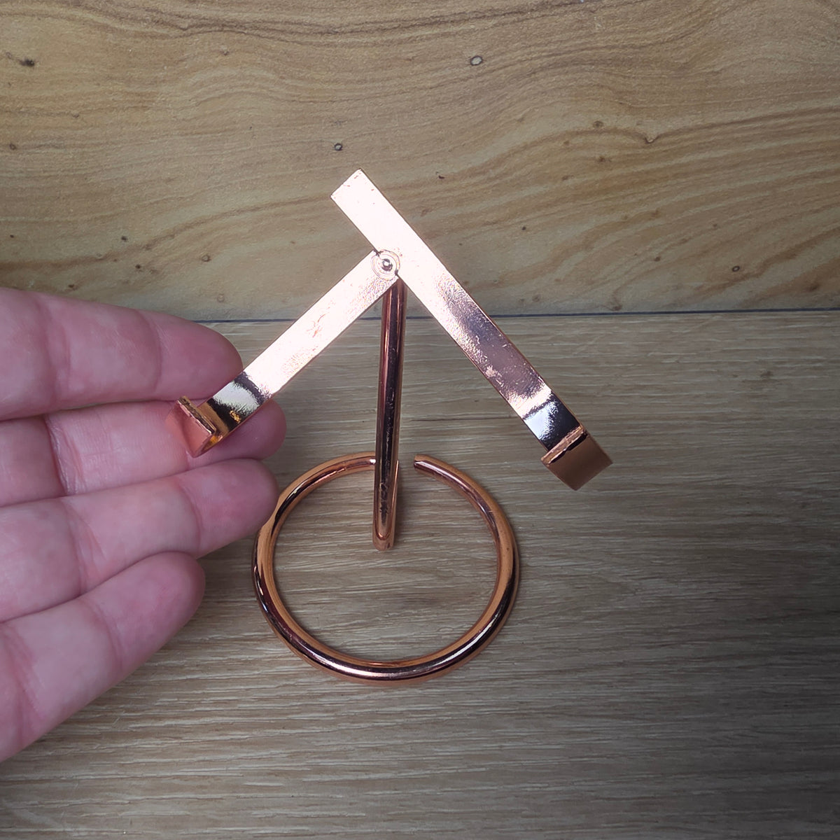 Crystal Display Stand for Hearts, Freeforms & Gemstones