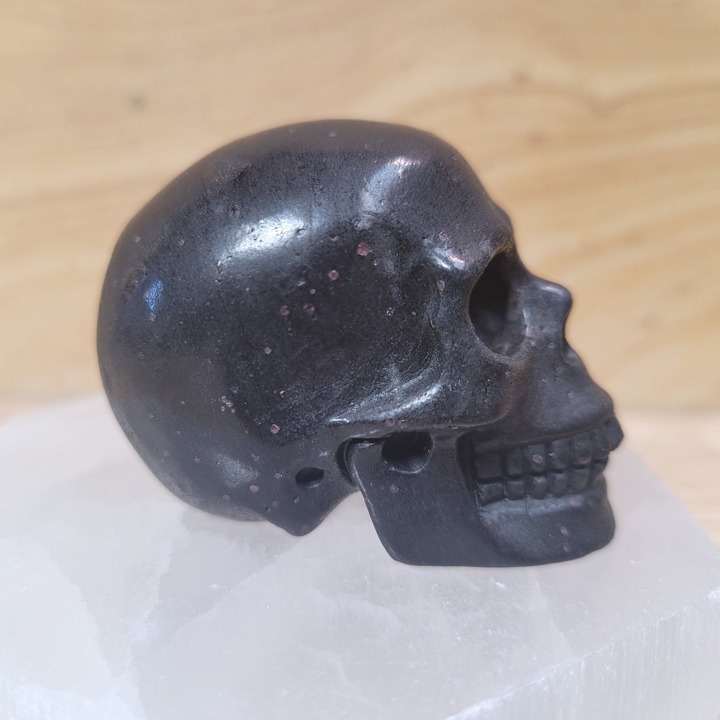 Korean Garnet 2" Skull