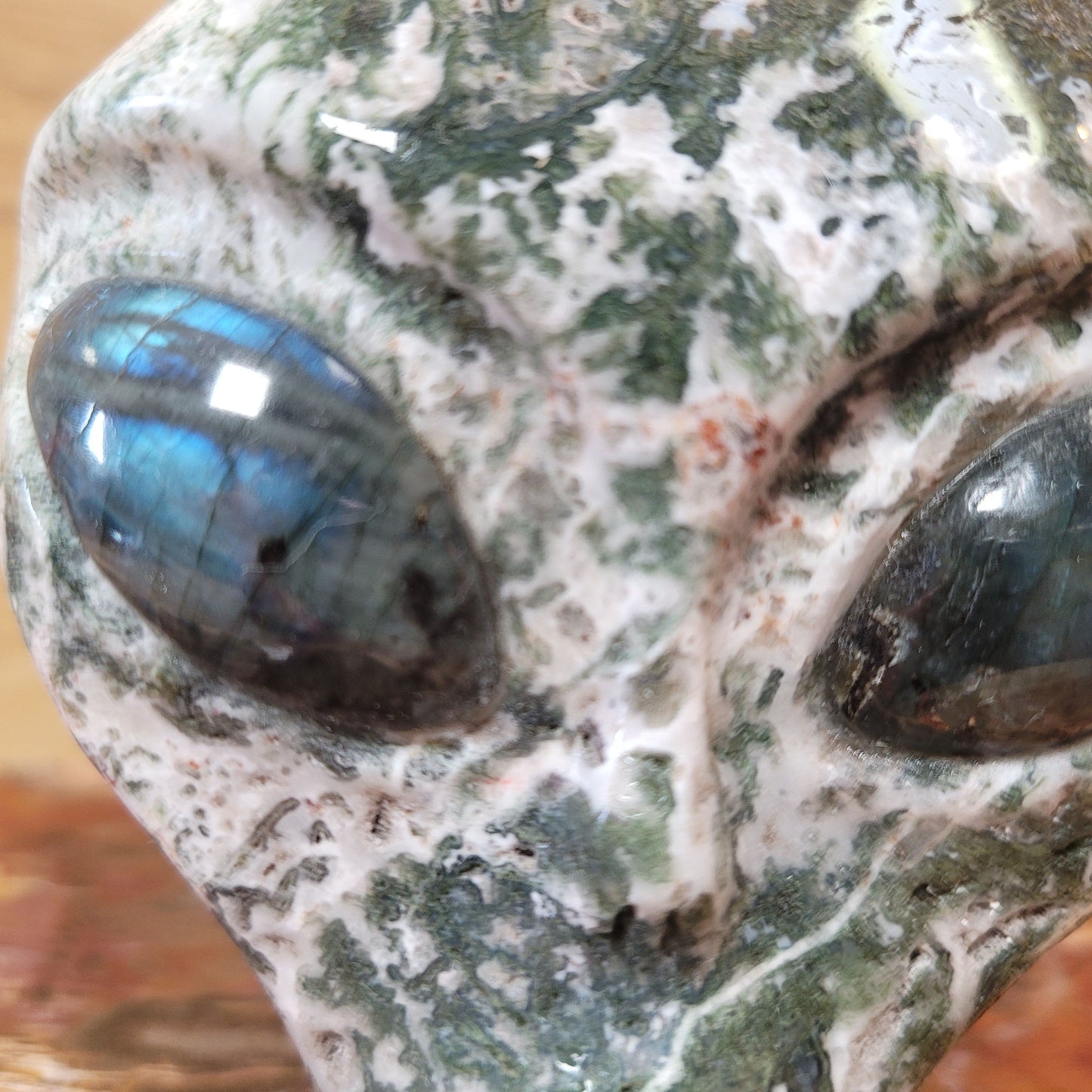 Moss Agate w Labradorite 4" Alien