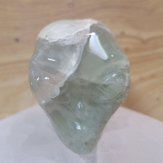 Prehnite 2" Alien