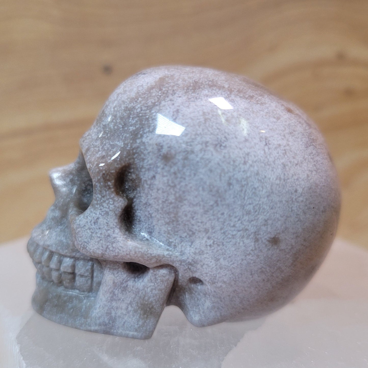 Indian Agate 2" Skull