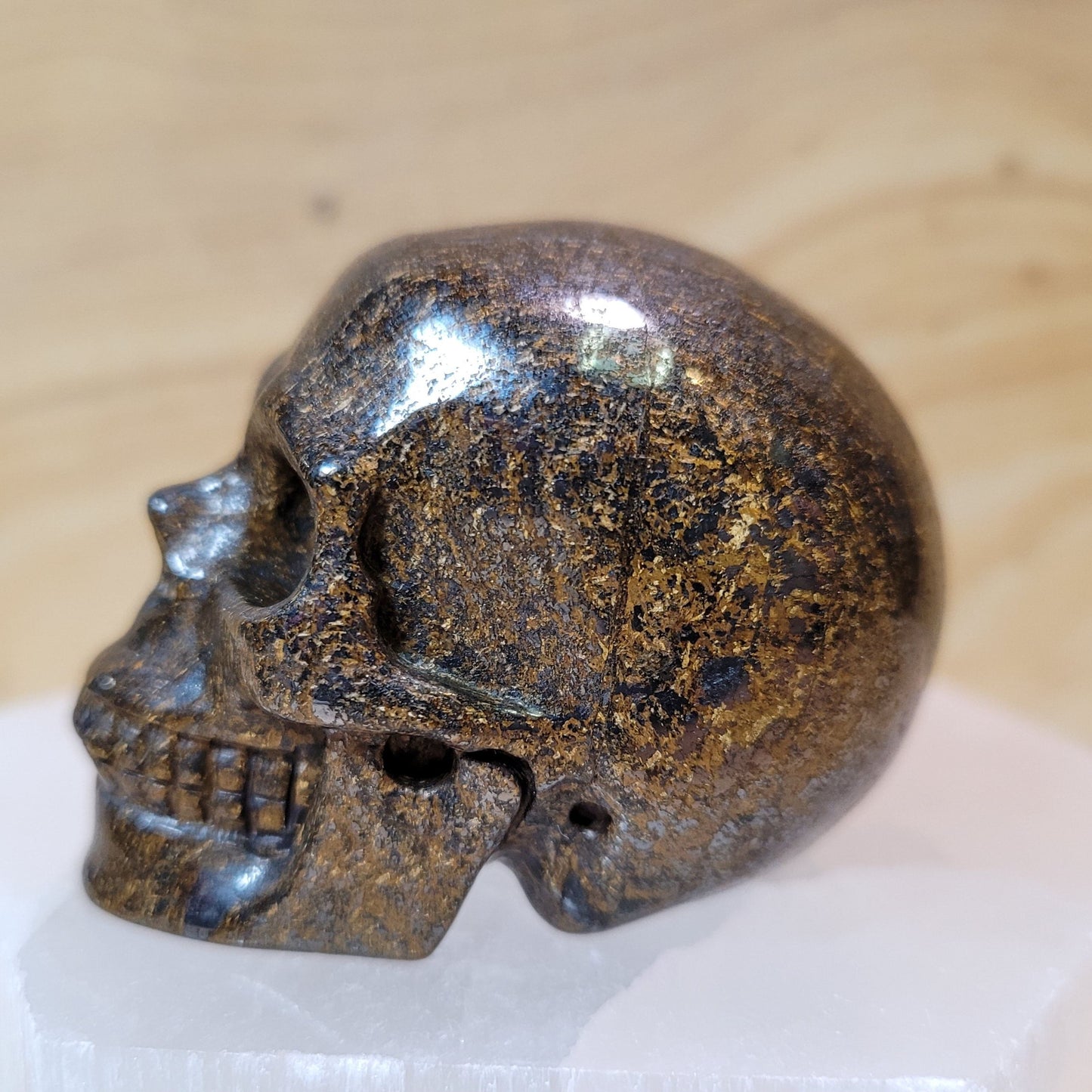 Shimmering Bronzonite 2" Skull