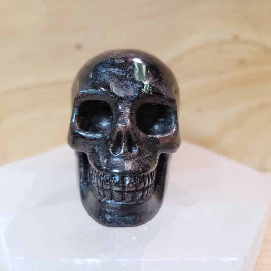 Russian Arfvedsonite w Garnet 2" Skull