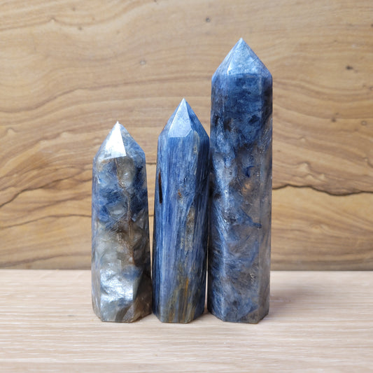 Kyanite Point