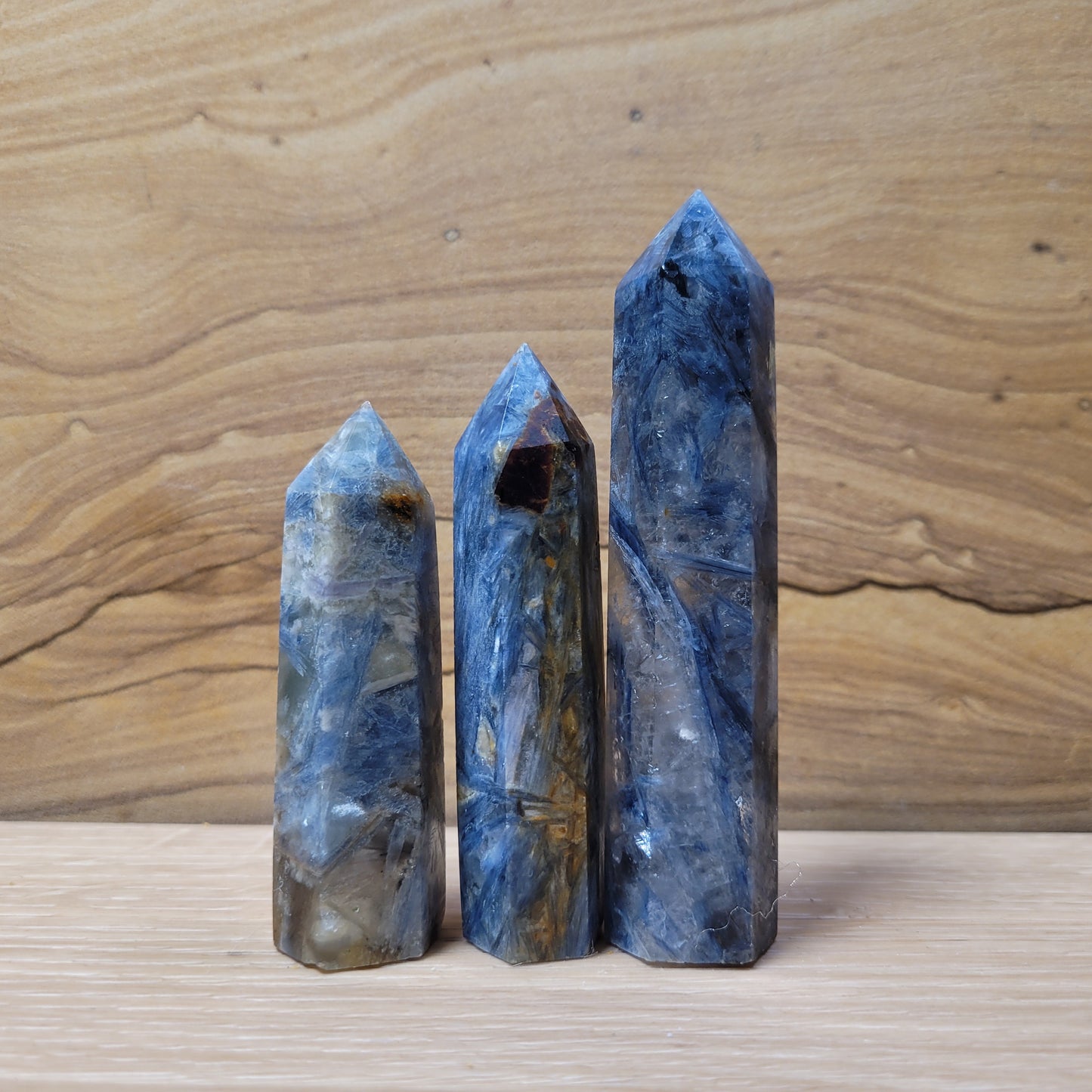 Kyanite Point