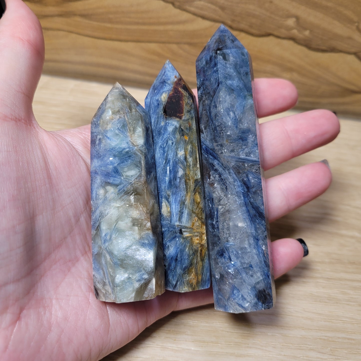 Kyanite Point