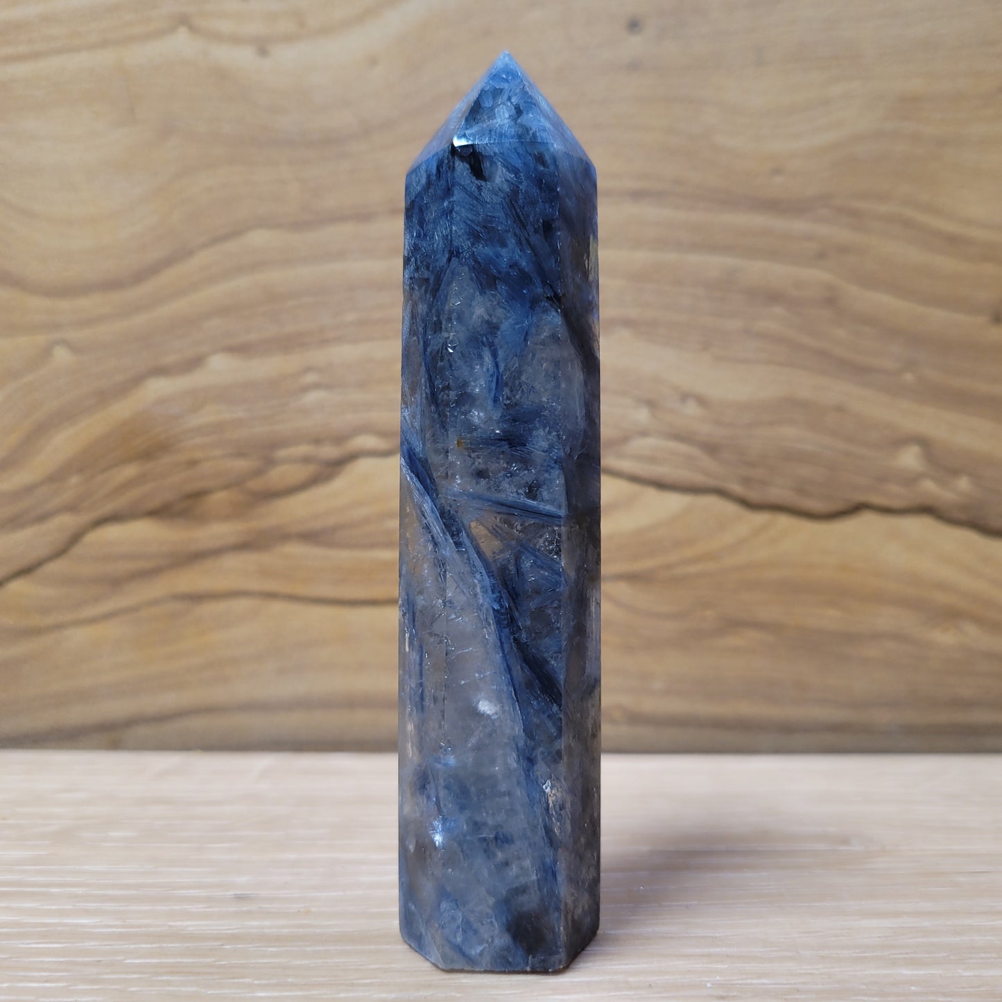 Kyanite Point