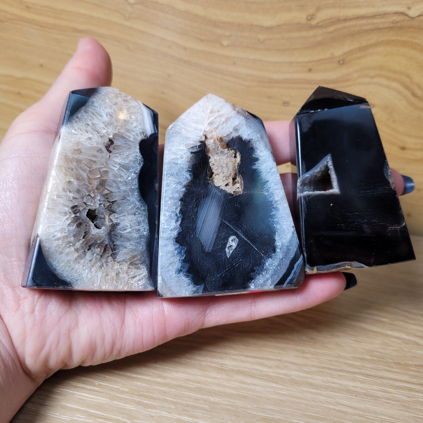 Black Agate Points