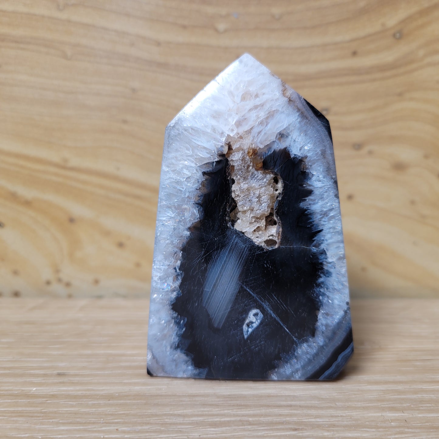 Black Agate Points