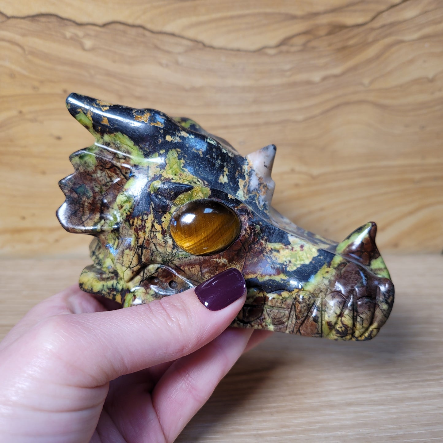 Hiso Jasper w Tiger's Eye 5" Dragon