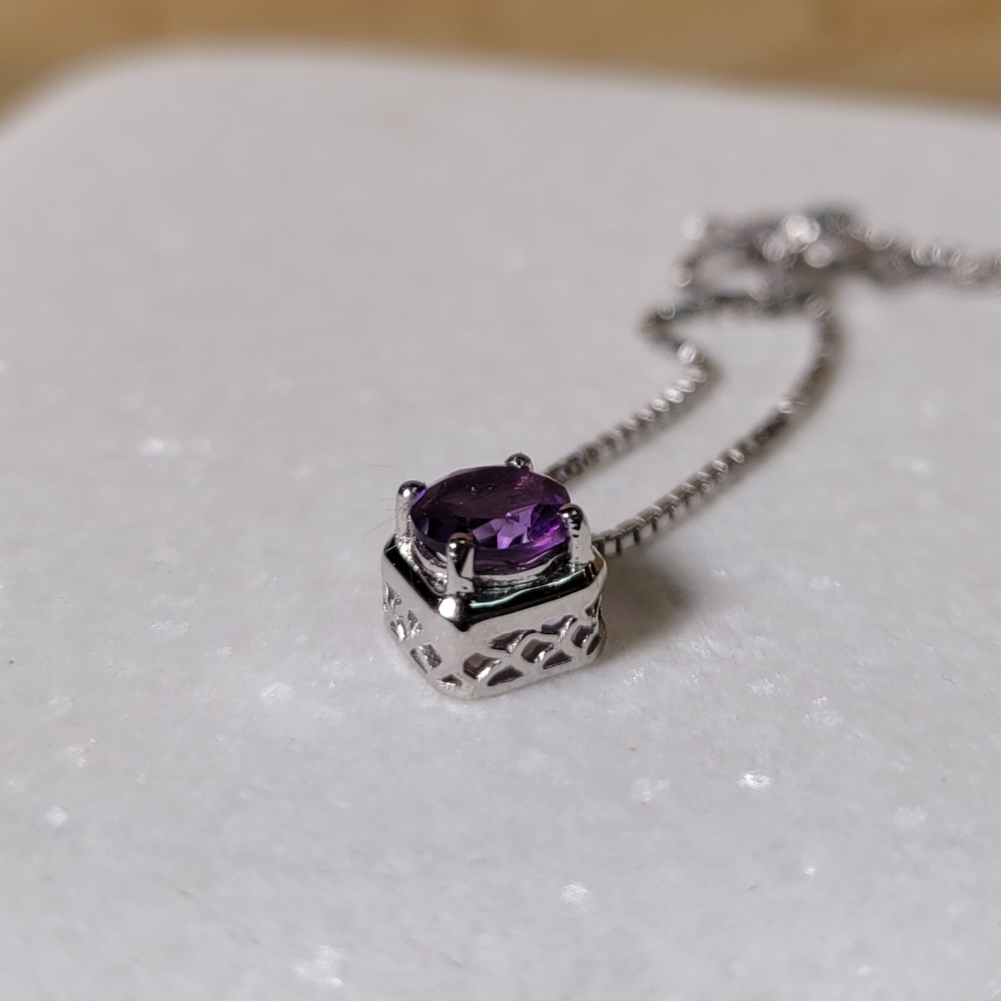 Amethyst Pendent & Chain