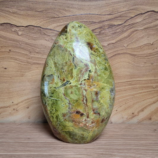 Green Opal Free-form