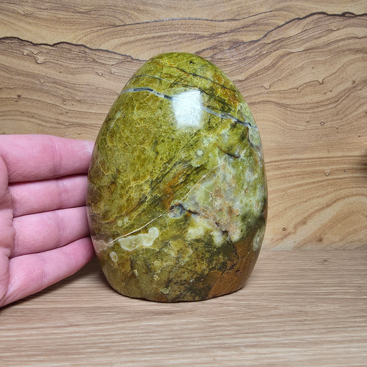 Green Opal Free-form