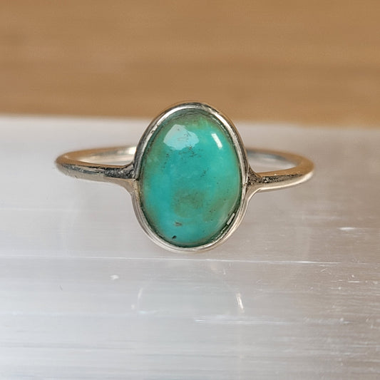 Kingman Turquoise Sterling Silver Ring - Size 5.5
