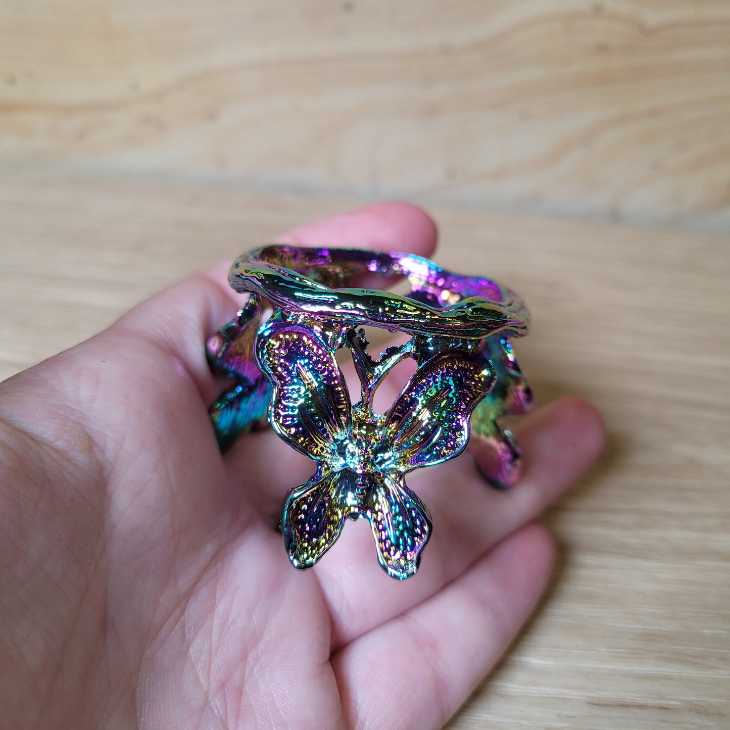 Butterfly Sphere Holder