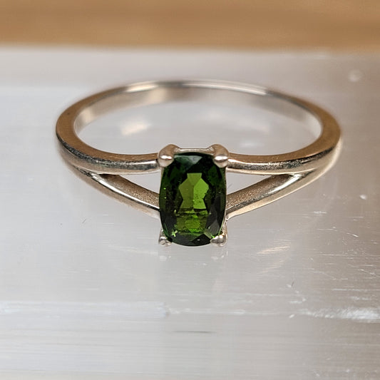 Diopside Sterling Silver Ring - Size 6