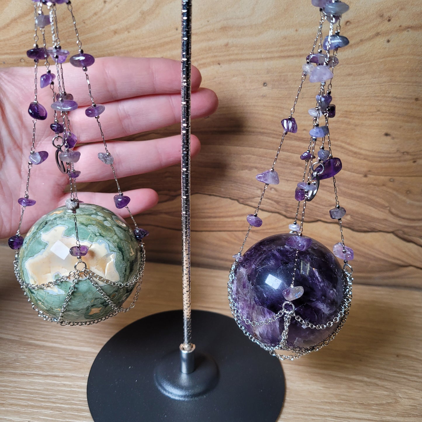 Double Hanging Sphere Holder