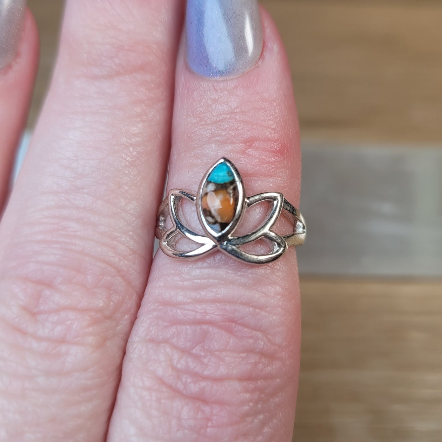 Spiny Oyster Sterling Silver Ring - Size 5