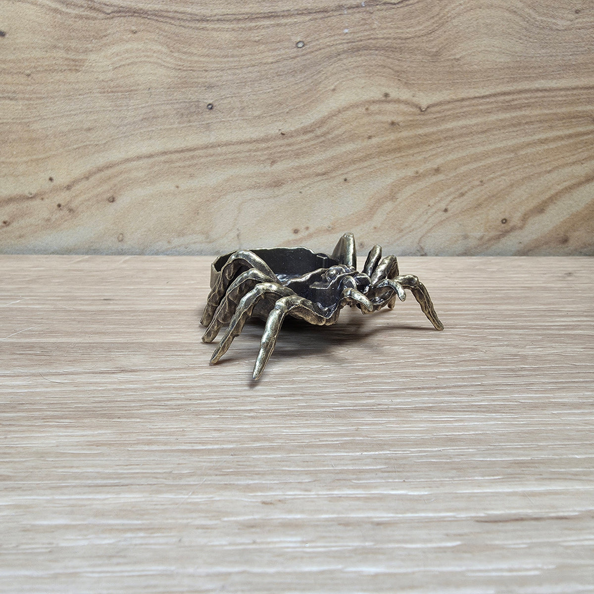 Spider Sphere Holder
