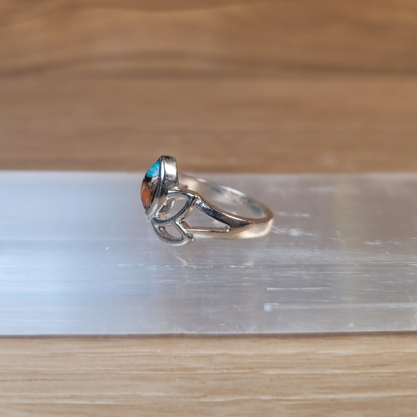 Spiny Oyster Sterling Silver Ring - Size 5