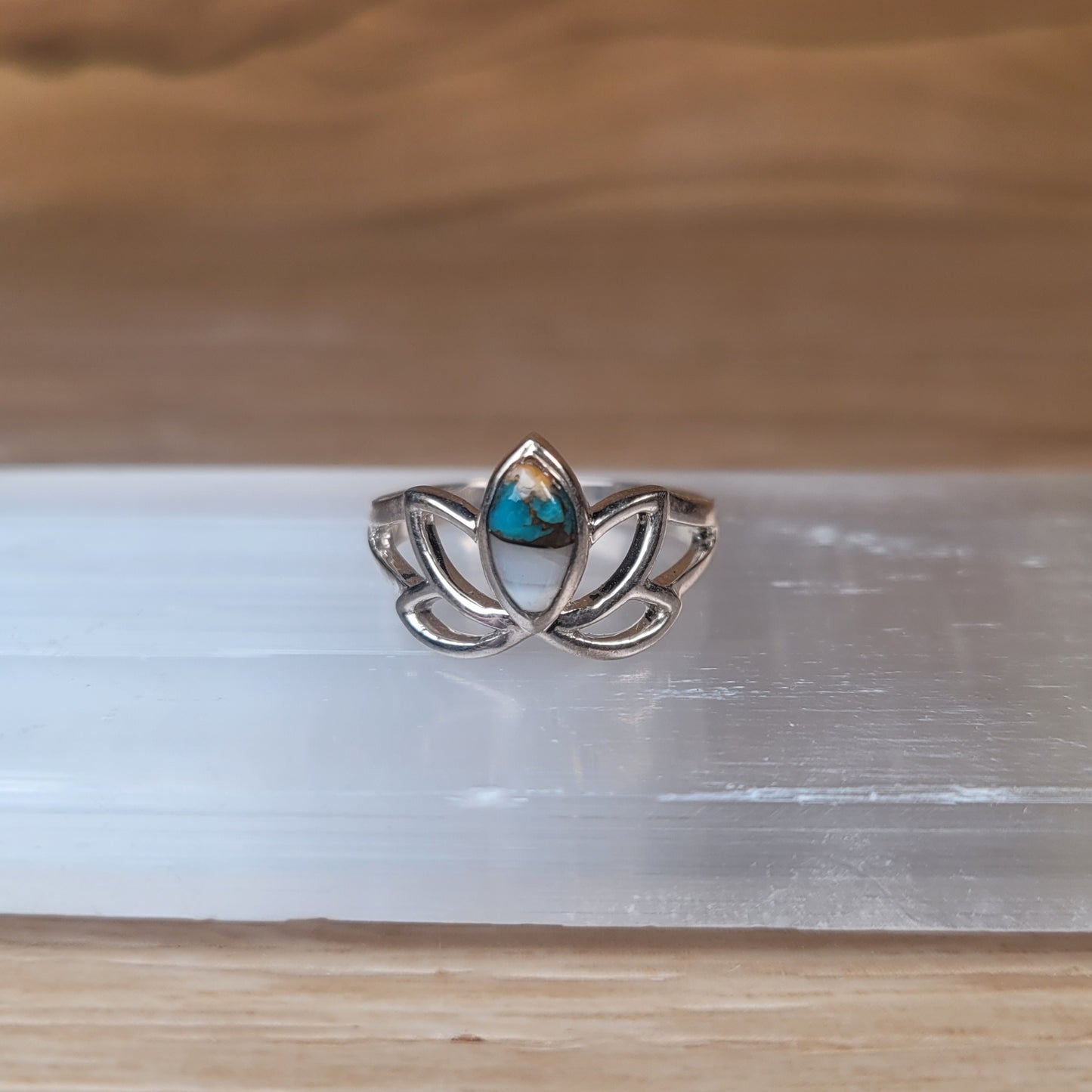 Spiny Oyster Sterling Silver Ring - Size 6