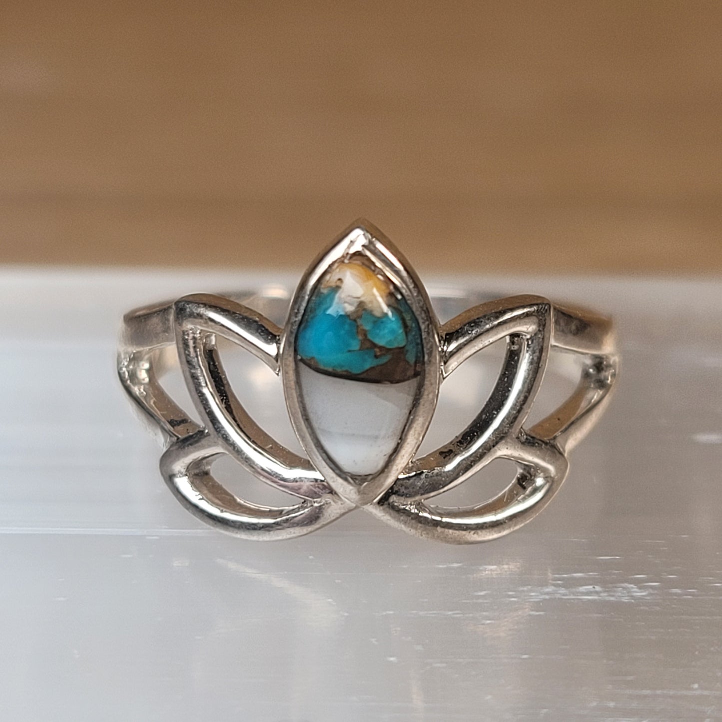 Spiny Oyster Sterling Silver Ring - Size 6