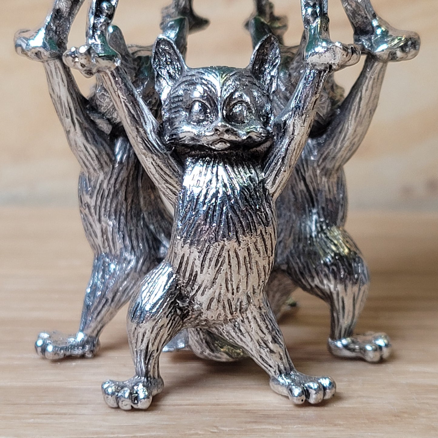 Balance Cat Sphere Holder