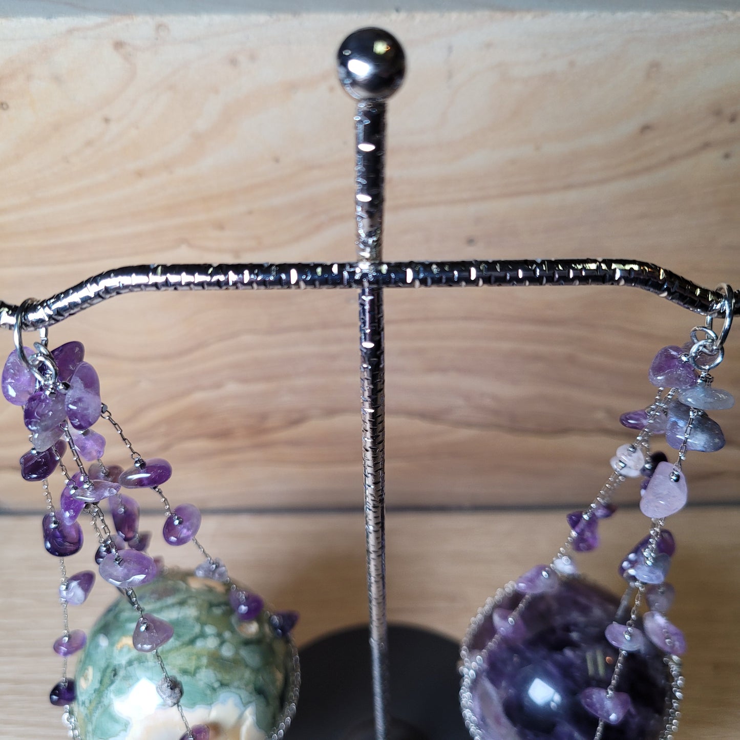 Double Hanging Sphere Holder