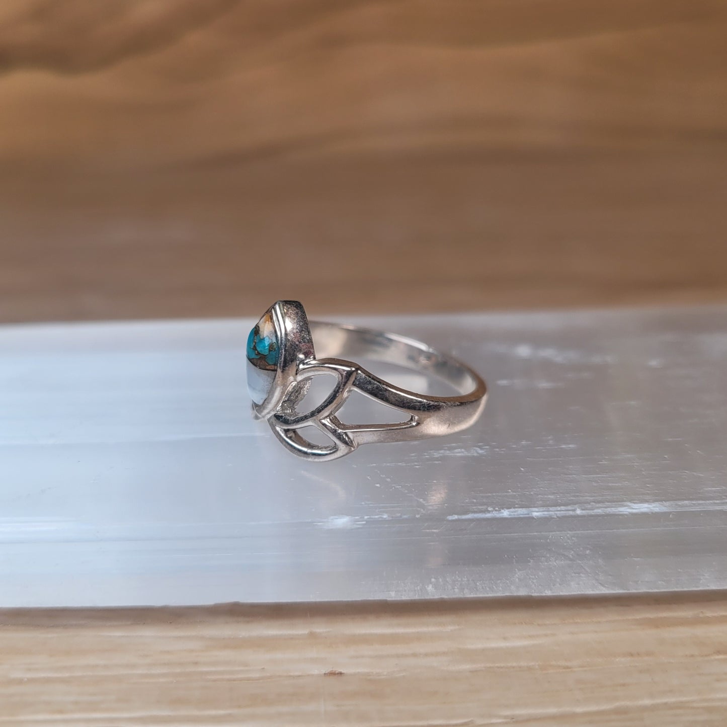 Spiny Oyster Sterling Silver Ring - Size 6